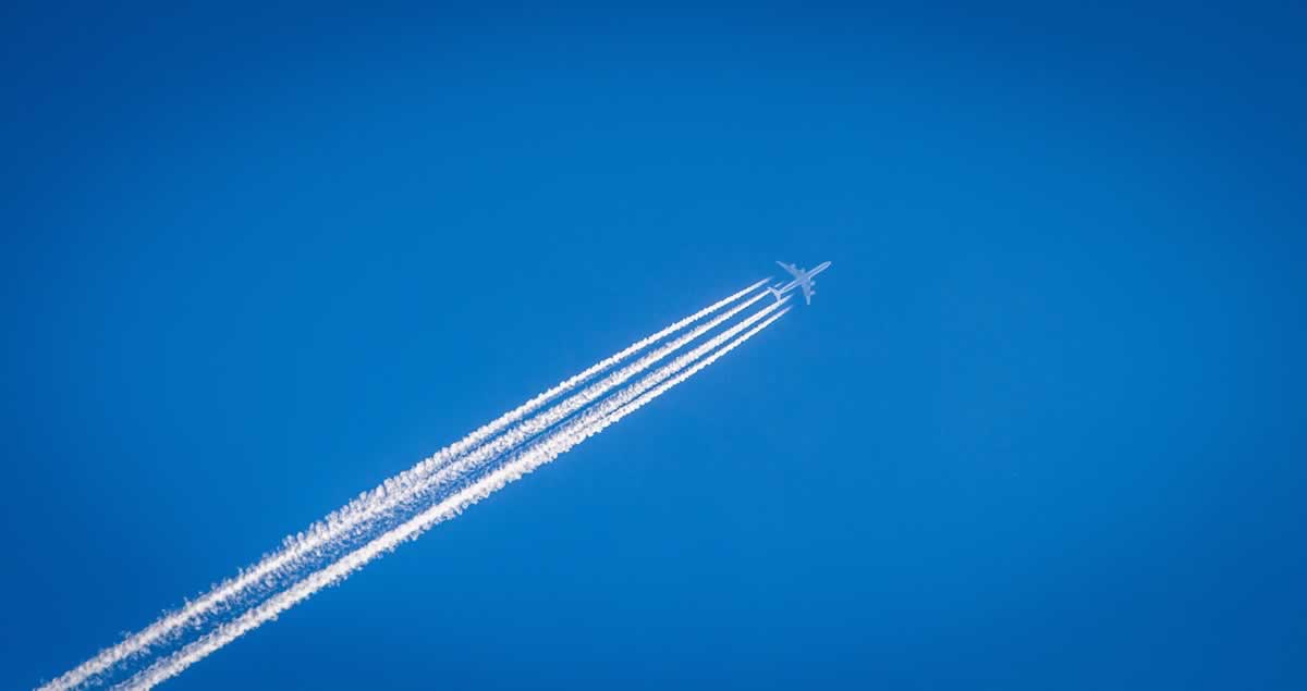 contrails 1210064 1920