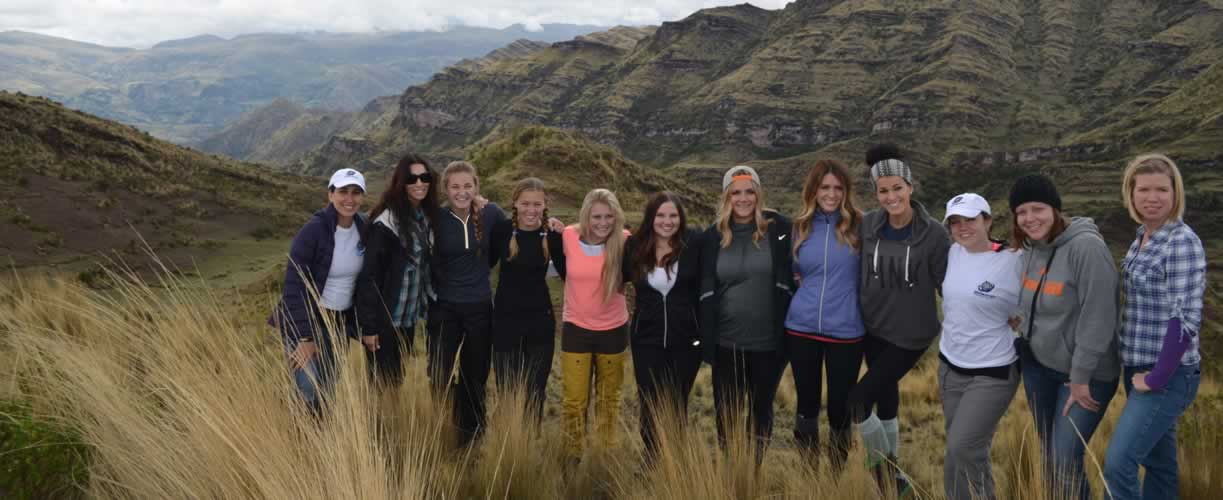 Volunteer Vacations in Peru with Globe Aware